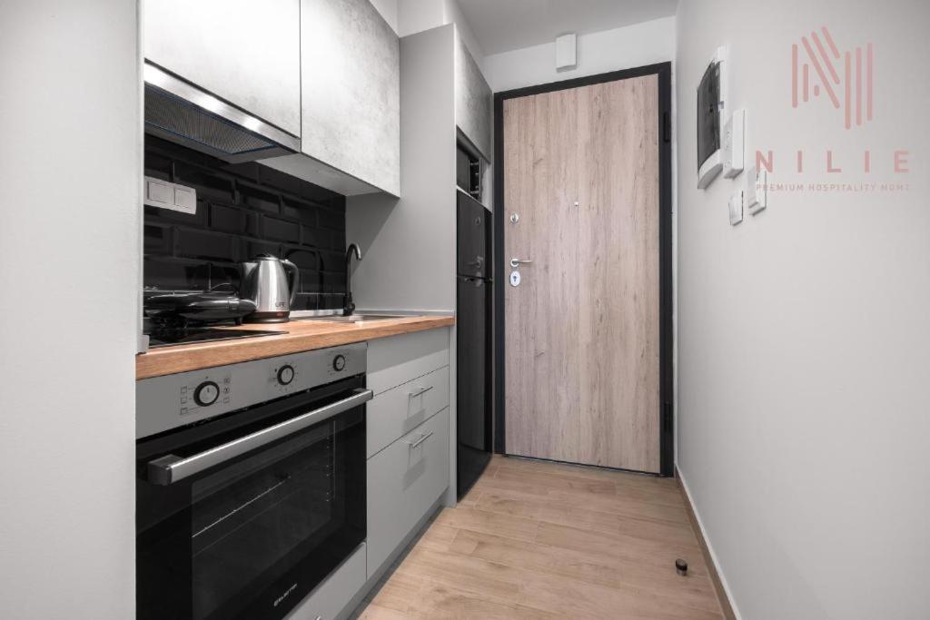 Level #2, Nilie Hospitality Mgmt Appartement Thessaloniki Buitenkant foto
