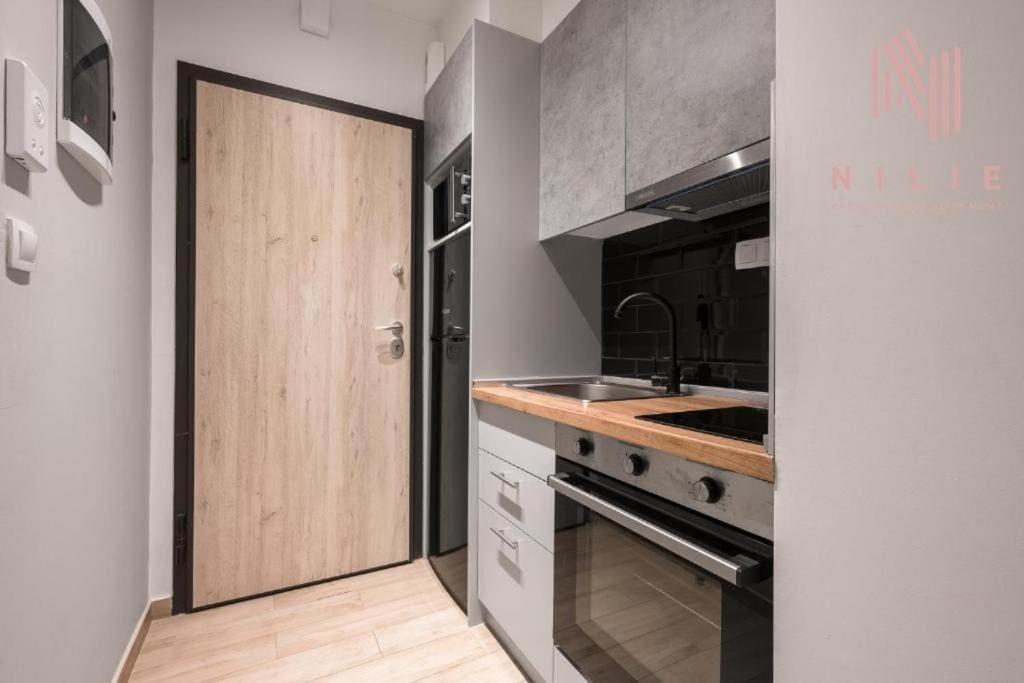 Level #2, Nilie Hospitality Mgmt Appartement Thessaloniki Buitenkant foto